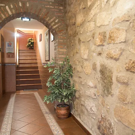 Casa de hóspedes Hueso 2*