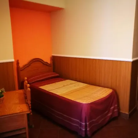 Casa de hóspedes Hueso 2*